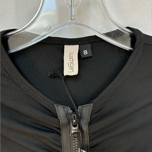 NWT LeSwim Ruched Rashie Size 8 Long Sleeve Rash Guard UPF 50+ Medium Le Swim - Picture 4 of 9